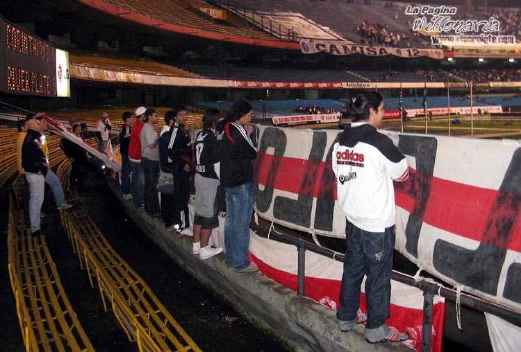 Corinthians vs. River Plate (SUD 2005) 1
