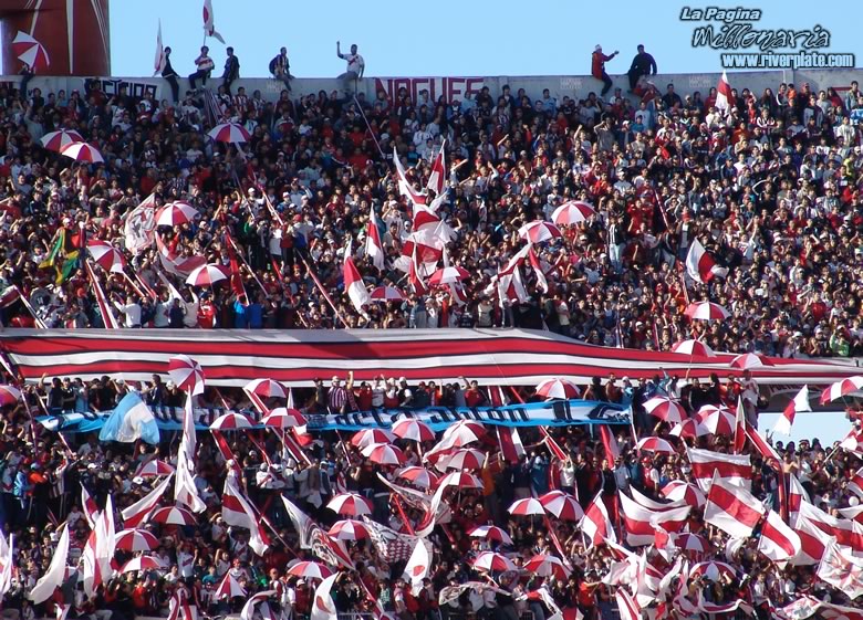 River Plate vs Vélez Sarsfield (AP 2005) 2