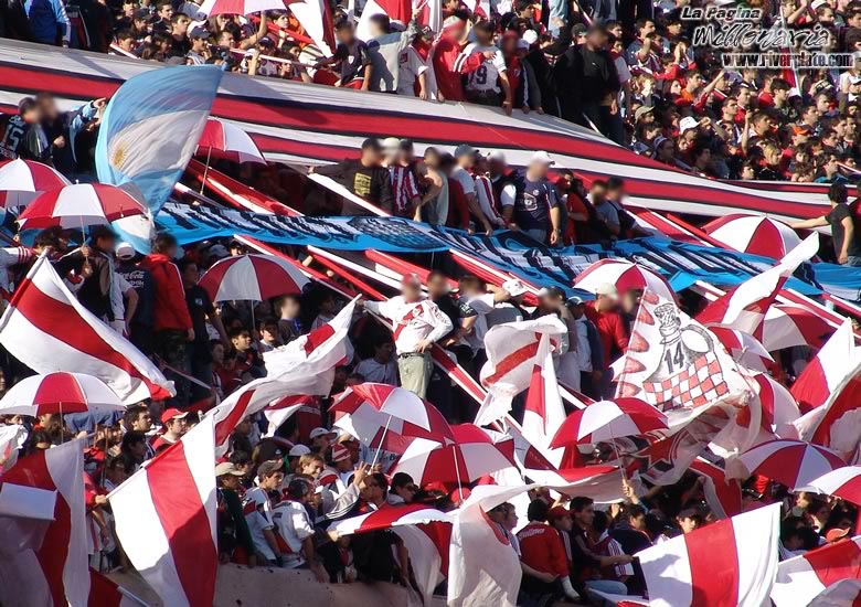 River Plate vs Vélez Sarsfield (AP 2005) 8