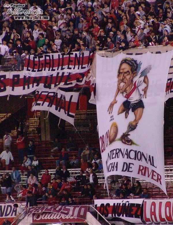 River Plate vs Corinthians (SUD 2005) 4