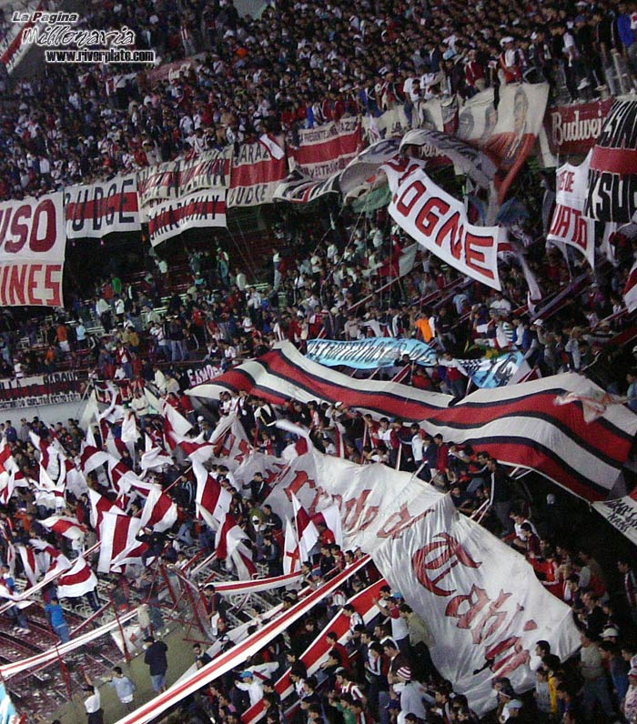 River Plate vs Corinthians (SUD 2005) 9