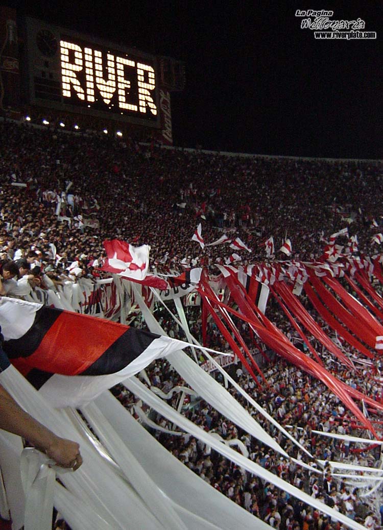 River Plate vs Cienciano (SUD 2003) 3