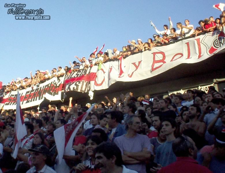 Quilmes vs River Plate (CL 2004) 4