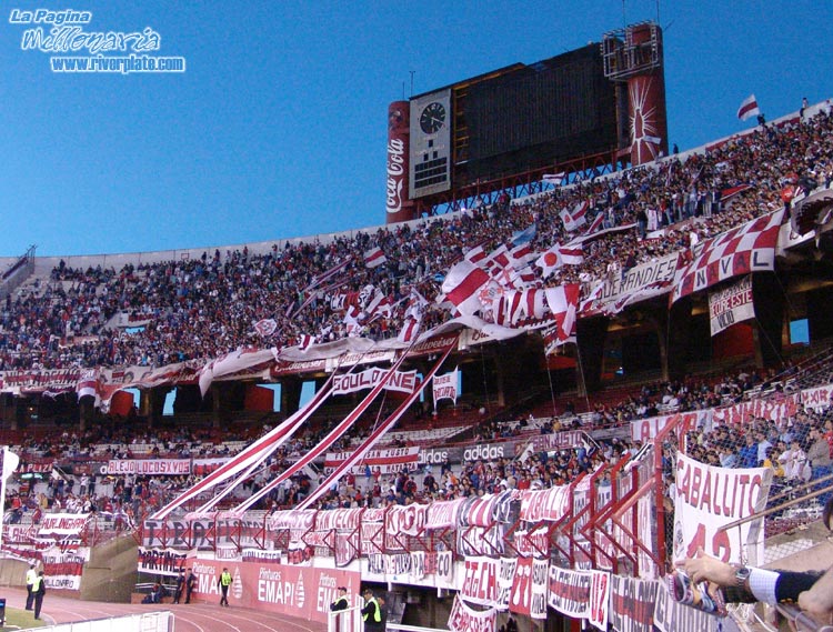 River Plate vs Lanús (AP 2005)