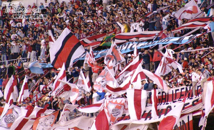 River Plate vs Lanús (AP 2005) 3