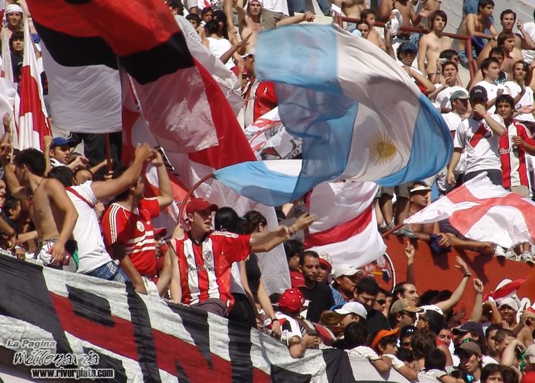 River Plate vs Gimnasia LP (AP 2005) 2