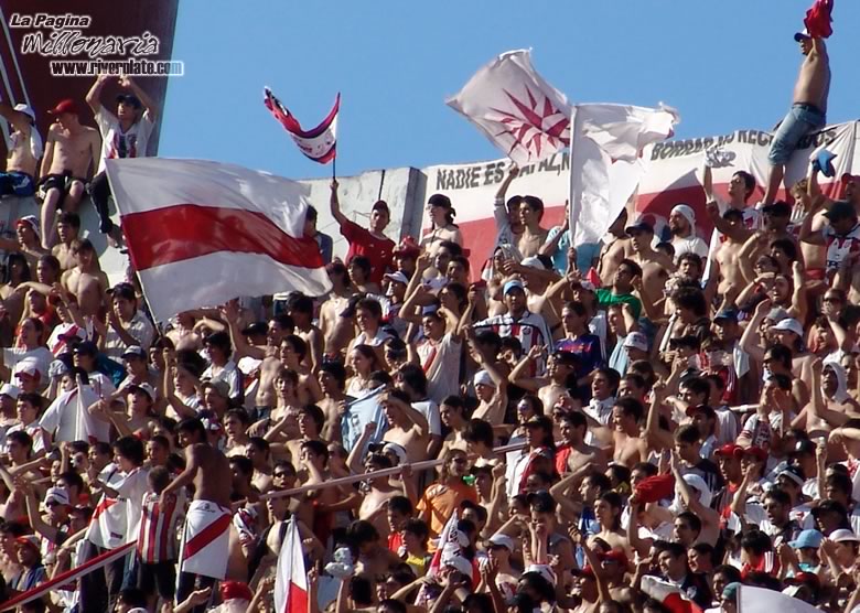 River Plate vs Gimnasia LP (AP 2005) 36