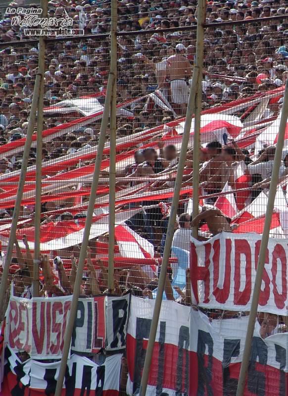 Newells Old Boys vs River Plate (CL 2006) 9