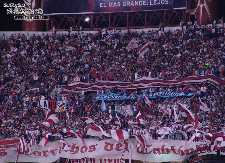 River Plate vs Gimnasia de Jujuy (CL 2006) 3