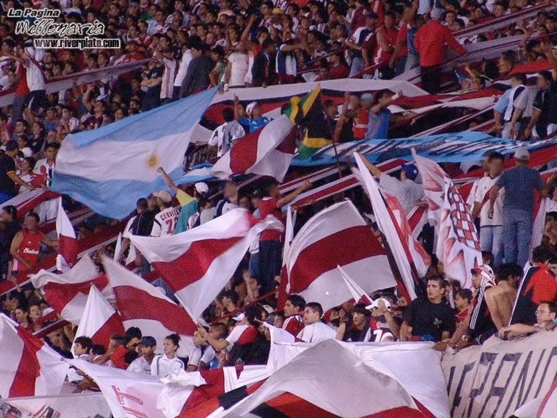 River Plate vs Gimnasia de Jujuy (CL 2006) 4