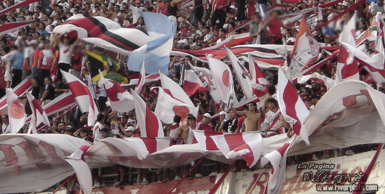 River Plate vs Banfield (CL 2006) 4