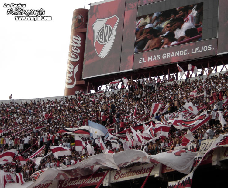 River Plate vs Banfield (CL 2006) 7