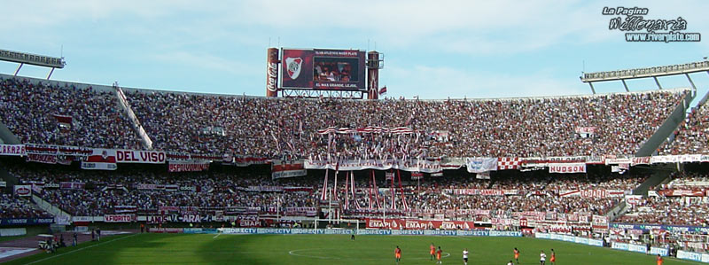 River Plate vs Banfield (CL 2006) 8