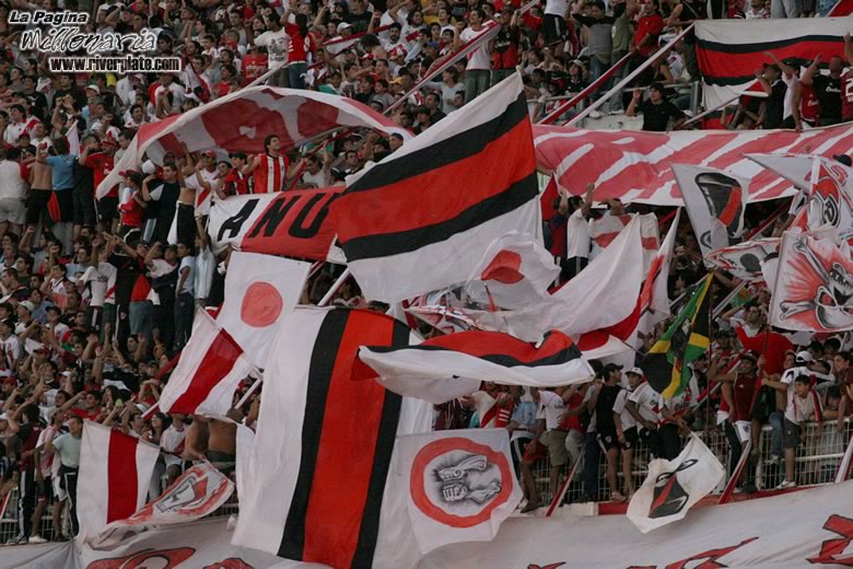 River Plate vs Estudiantes (CL 2006) 6