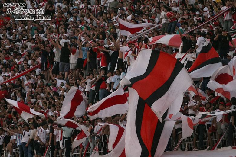 River Plate vs Estudiantes (CL 2006) 4