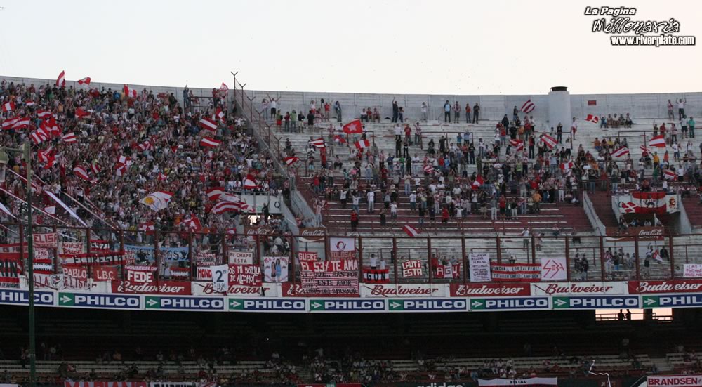 River Plate vs Estudiantes (CL 2006) 19
