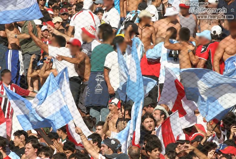 Independiente vs River Plate (CL 2006) 4