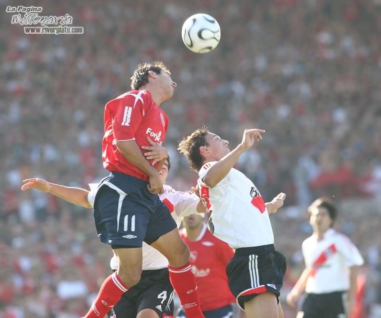 Independiente vs River Plate (CL 2006) 10
