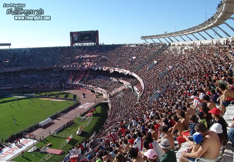 River Plate vs Instituto (CL 2006) 13