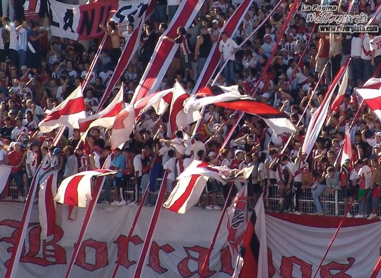 River Plate vs Instituto (CL 2006) 19