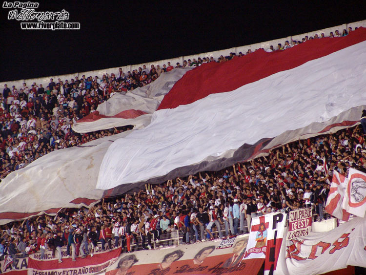 River Plate vs Corithians (LIB2006) 11