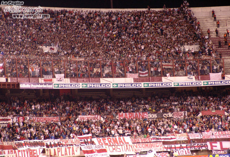 River Plate vs Corithians (LIB2006) 14