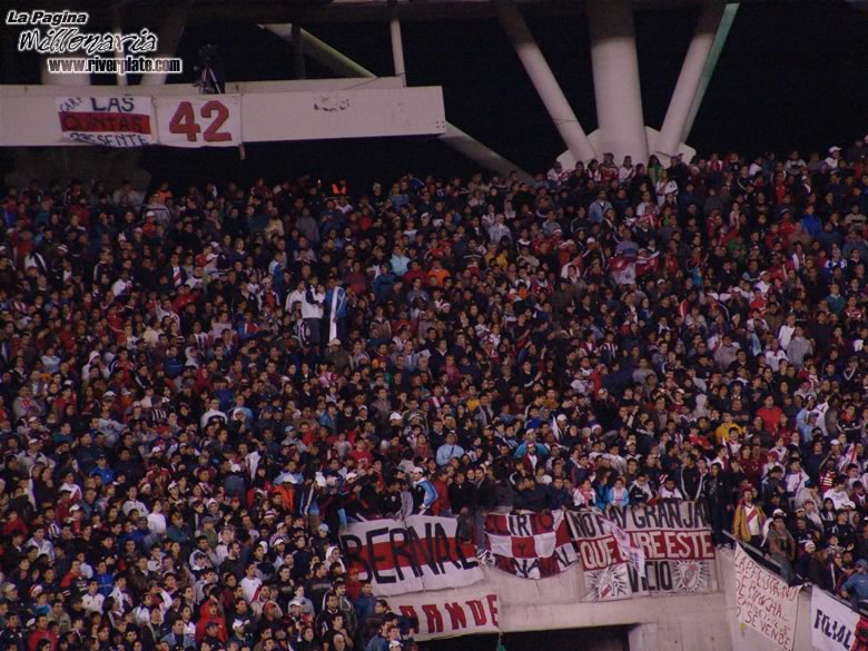 Gimnasia LP vs River Plate (CL 2006) 7