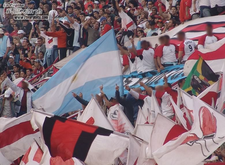River Plate vs Racing Club (CL 2006) 9
