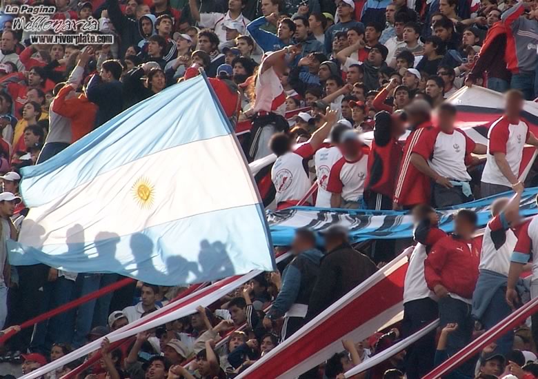 River Plate vs Racing Club (CL 2006) 19