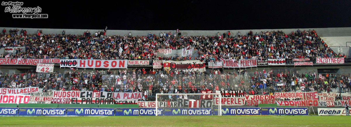 Quilmes vs River Plate (CL 2006) 2