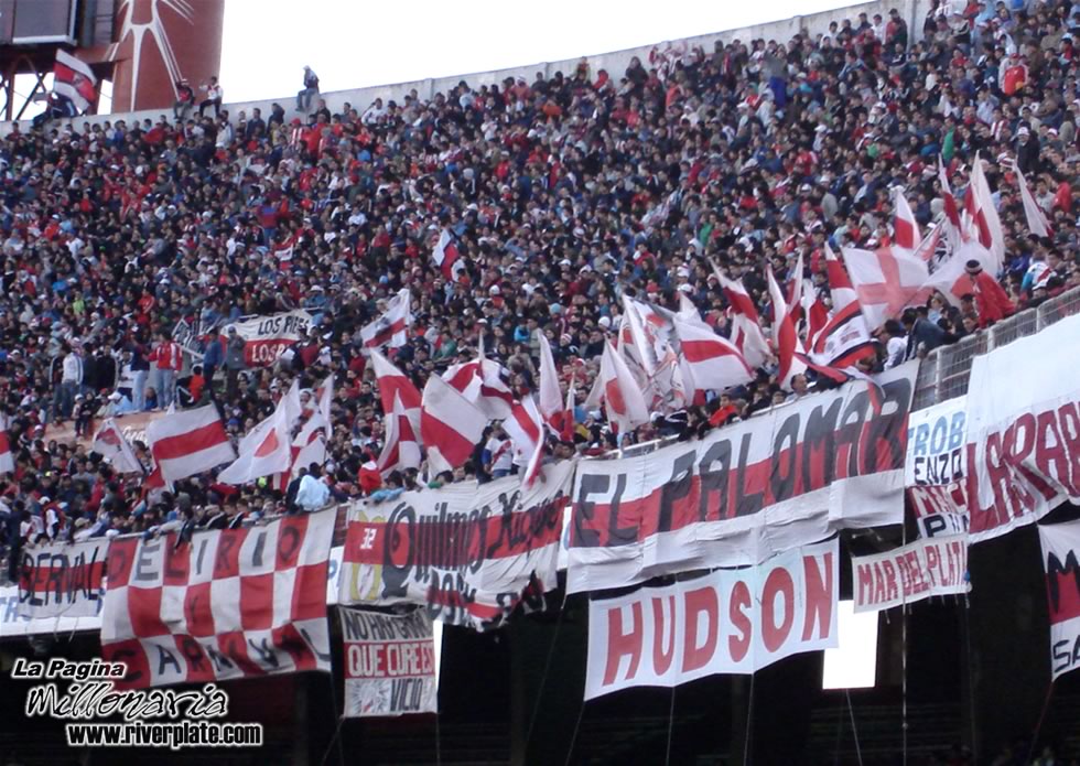 River Plate vs Argentinos Juniors (AP 2006) 2