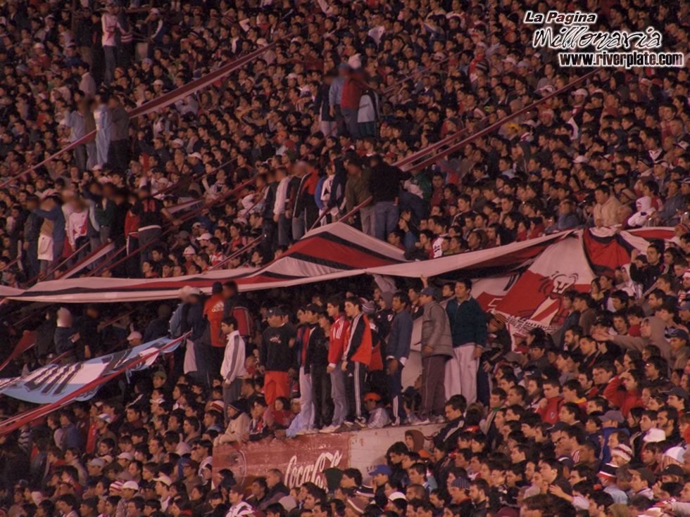 River Plate vs Argentinos Juniors (AP 2006) 6
