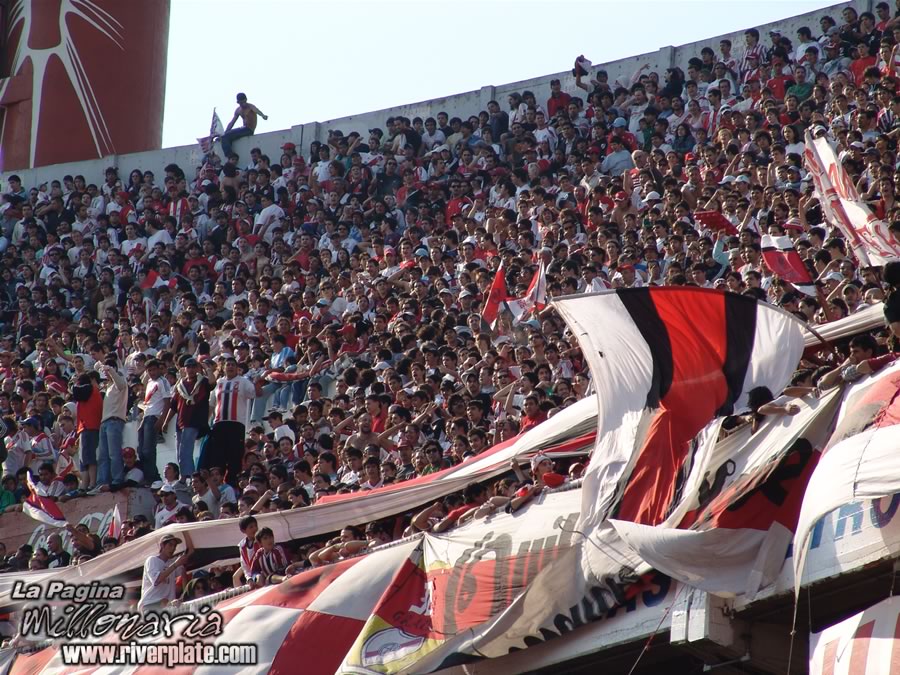 River Plate vs Quilmes (AP 2006) 4