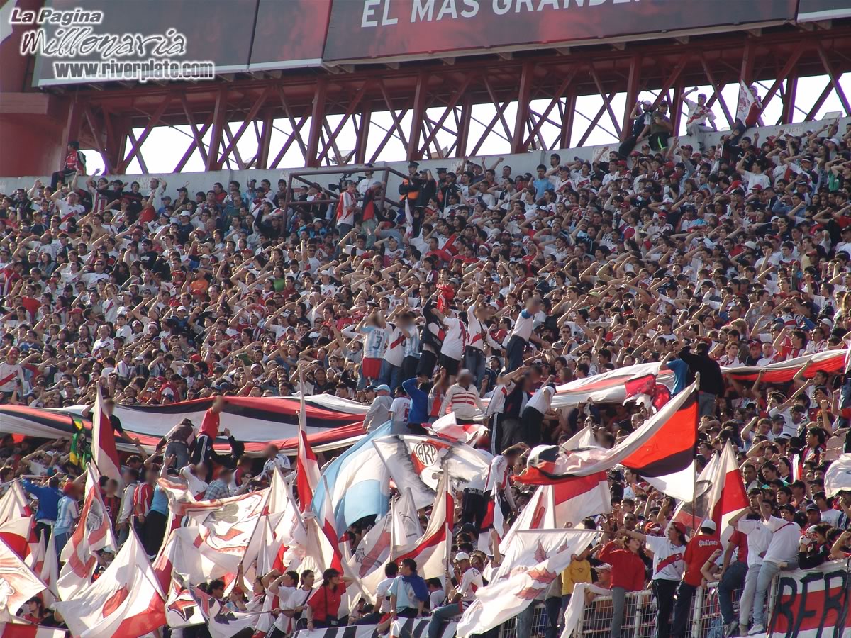 River Plate vs Quilmes (AP 2006) 9