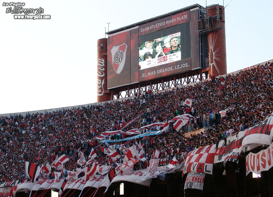 River Plate vs Colón (AP 2006) 3