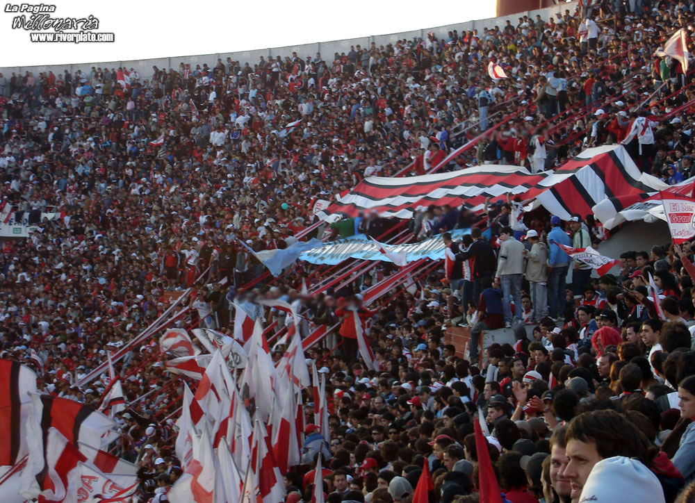 River Plate vs Colón (AP 2006) 4