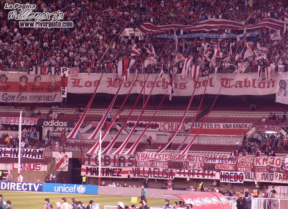 River Plate vs Atletico Paranaense (SUD 2006) 2