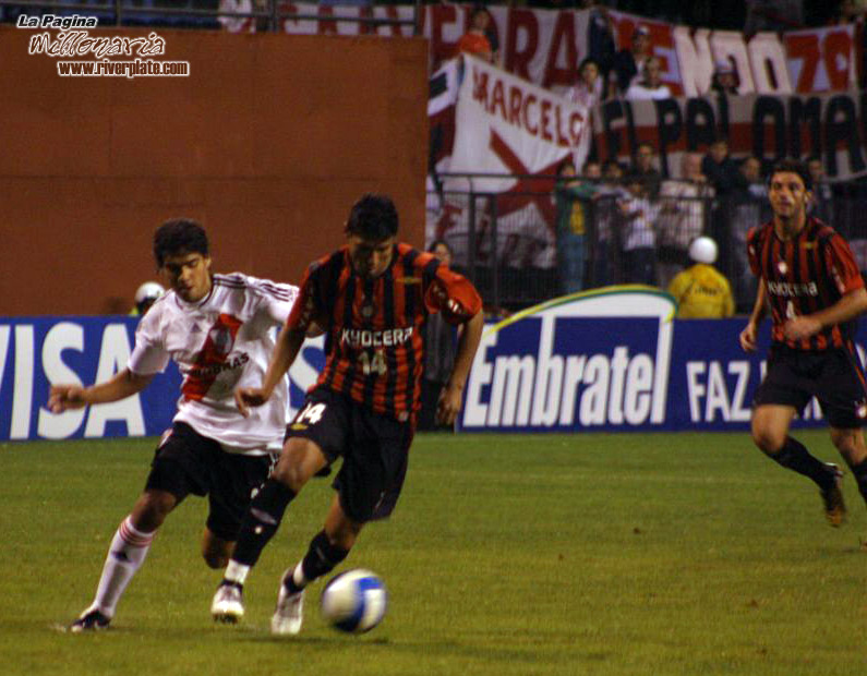 Atletico Paranaense vs River Plate (SUD 2006) 3