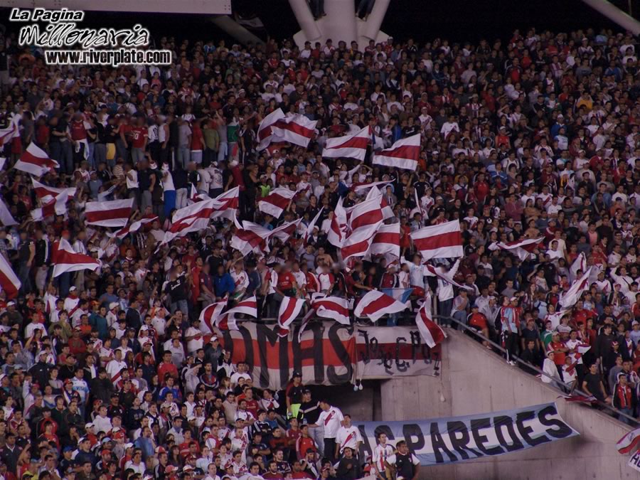 Estudiantes LP vs River Plate (AP 2006) 6