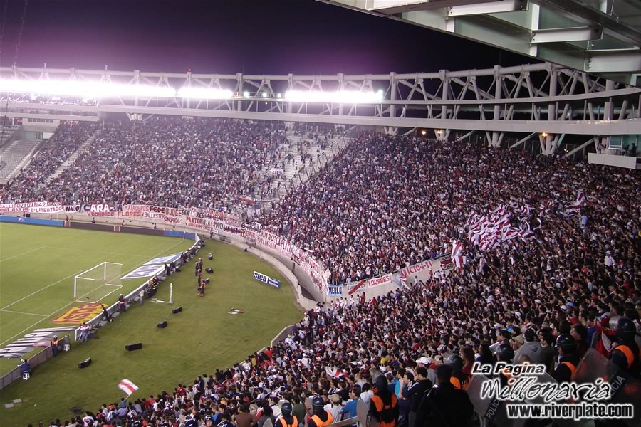 Estudiantes LP vs River Plate (AP 2006) 7