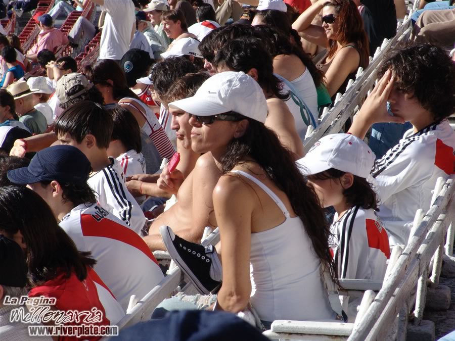 River Plate vs Gimnasia LP (AP 2006) 12