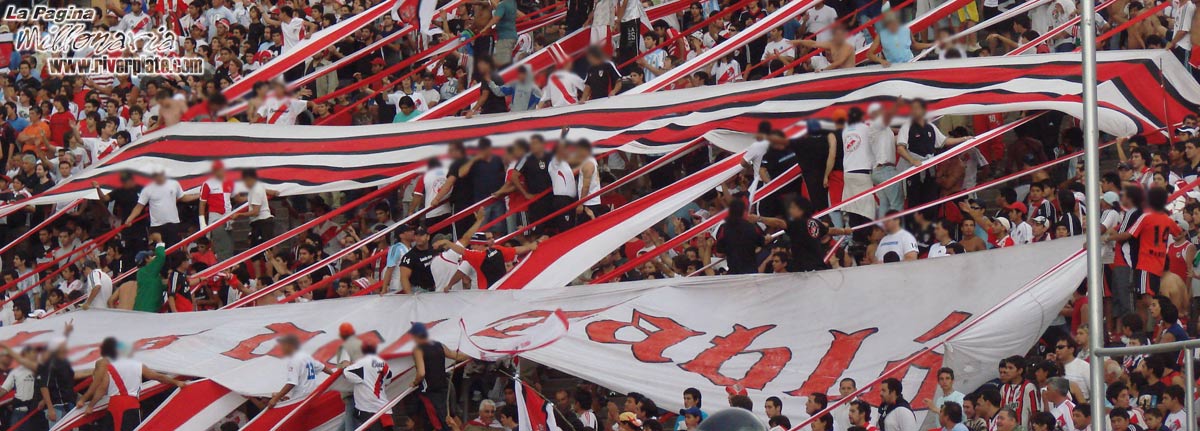 Godoy Cruz Mza vs River Plate (AP 2006) 13