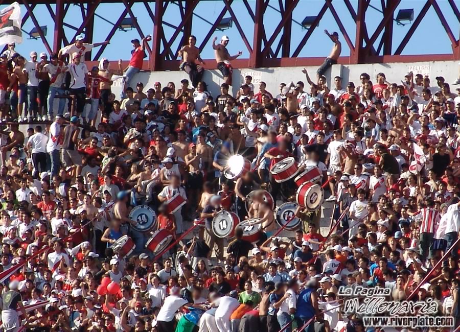 River Plate vs Nueva Chicago (AP 2006) 12