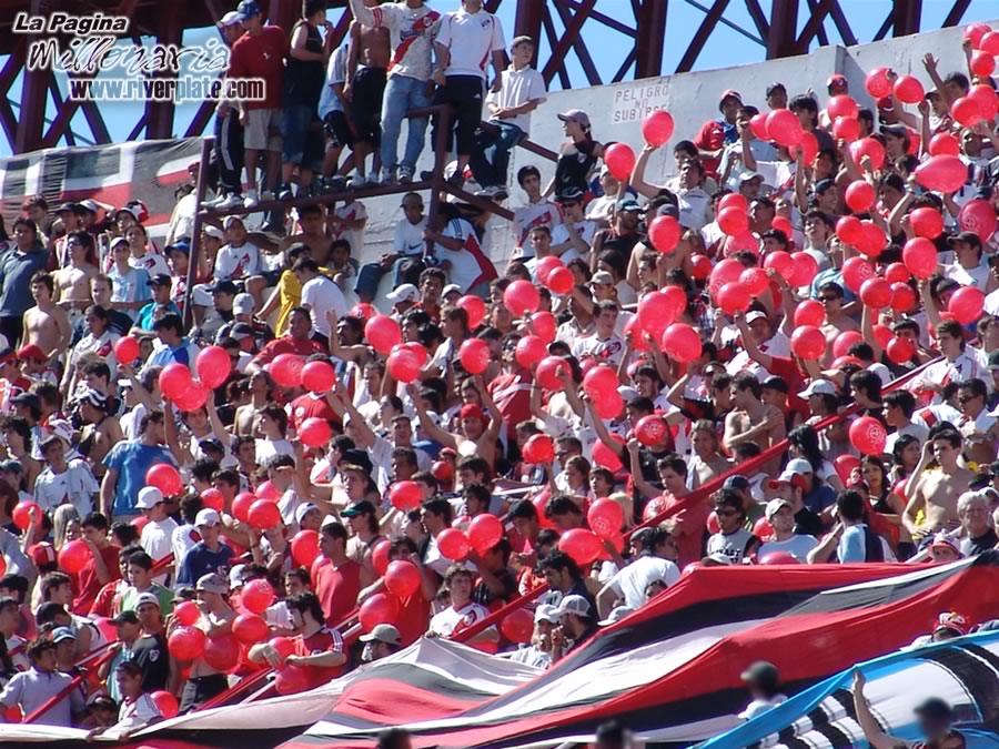 River Plate vs Nueva Chicago (AP 2006) 14