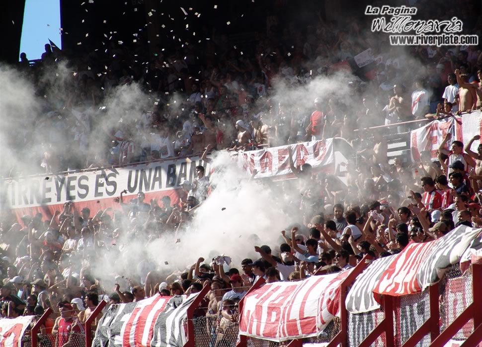 River Plate vs Lanús (CL 2007) 2