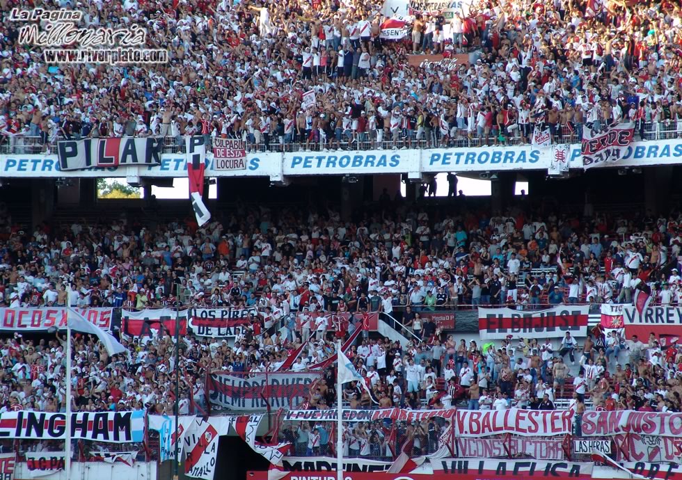 River Plate vs Lanús (CL 2007) 3