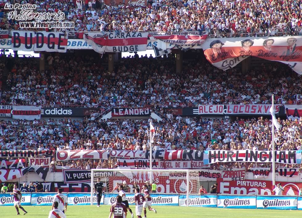 River Plate vs Lanús (CL 2007) 9