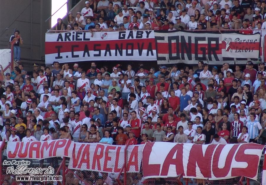 River Plate vs Lanús (CL 2007) 18