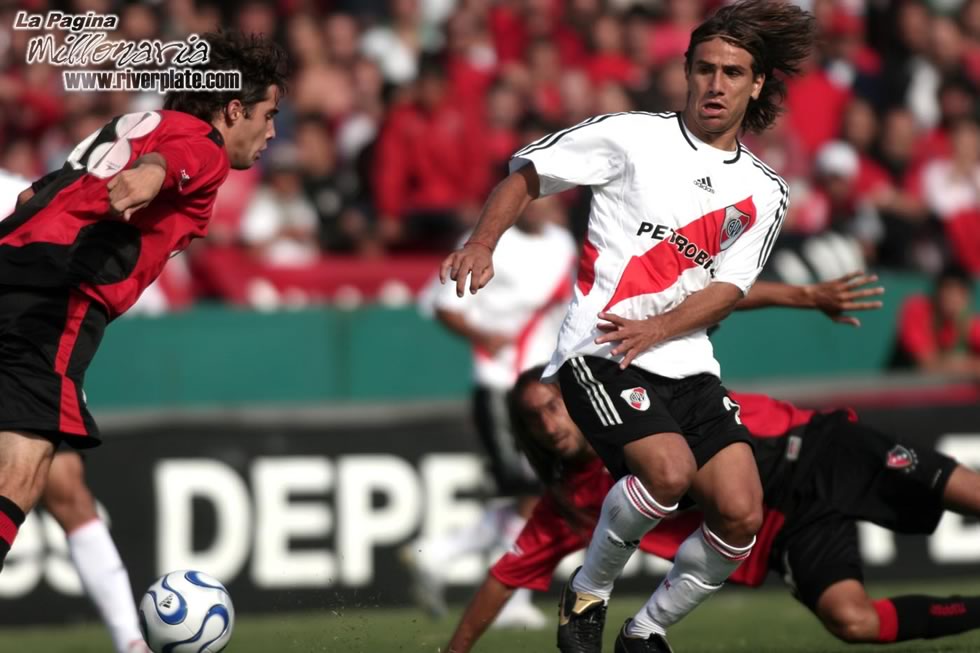 Newell`s Old Boys vs River Plate (CL 2007) 9