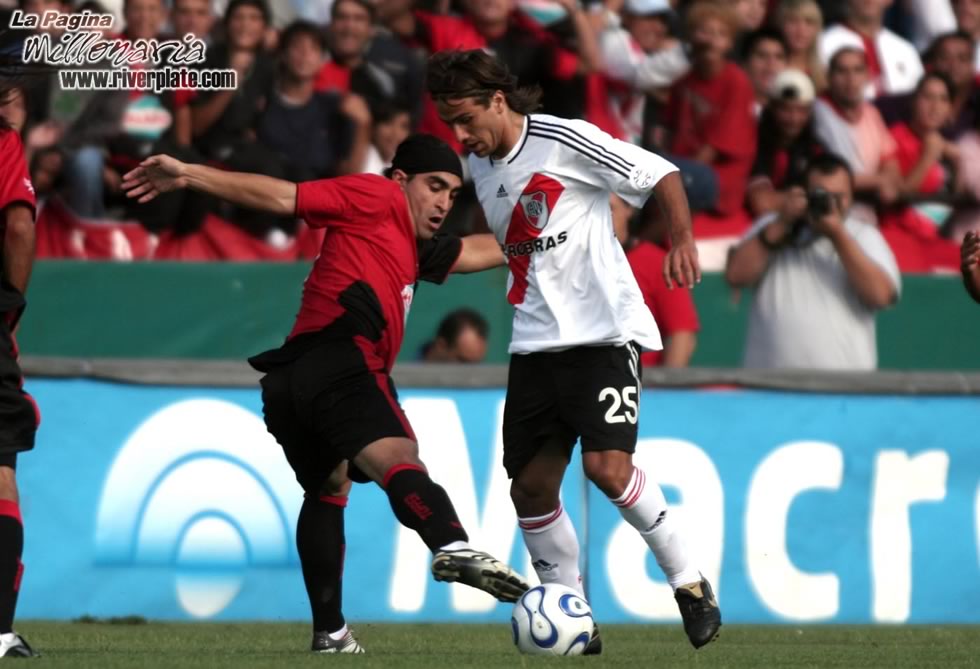 Newell`s Old Boys vs River Plate (CL 2007) 17